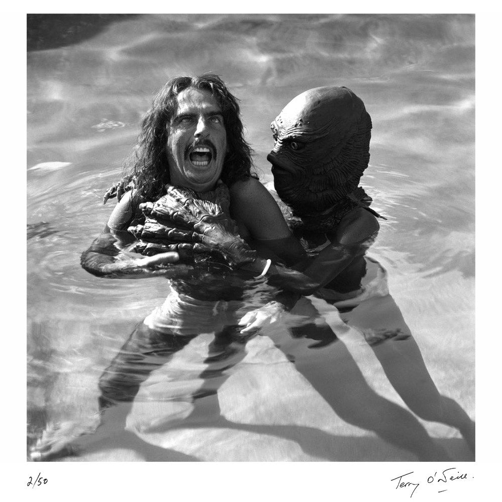 Alice Cooper, 1975 by Terry O'Neill – Limited Edition Print.