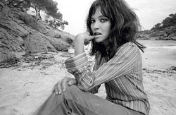 Anna Karina at the beach, 1967 - Limited edition print by Terry O'Neill – Limited Edition Print.