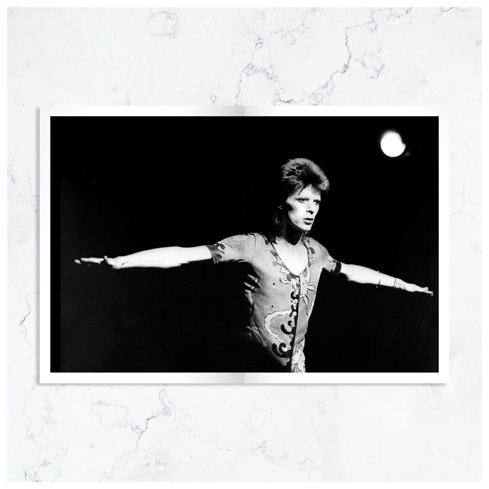 David Bowie: Mixing Memory & Desire, Special Edition by Bundle by Kevin Cummins – Limited Edition Print.
