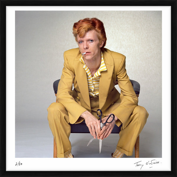 David Bowie in a Freddie Burretti suit, 1974 — Limited Edition Print, framed - Terry O'Neill