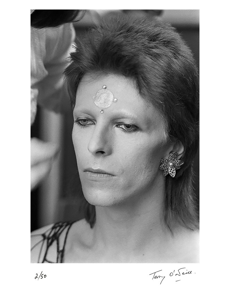 David Bowie performing as Ziggy Stardust at the Marquee Club in London, 19 October 1973 by Terry O'Neill – Limited Edition Print.
