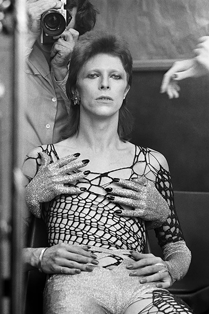 David Bowie as Ziggy Stardust with Terry O'Neil mirror reflection in London, 19 October 1973 — Limited Edition Print