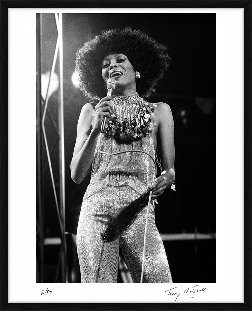 Diana Ross on stage in London, 1973 by Terry O'Neill – Limited Edition Print.