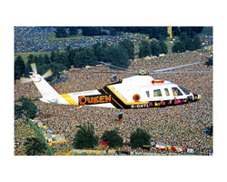 Queen arriving at Knebworth by helicopter in 1986 - Limited Edition Print by Denis O'Regan – Limited Edition Print.