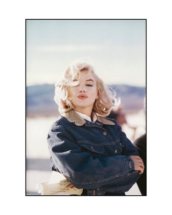 Marilyn Monroe striking a pose on the set of 'The Misfits', 1960 — Limited Edition Print