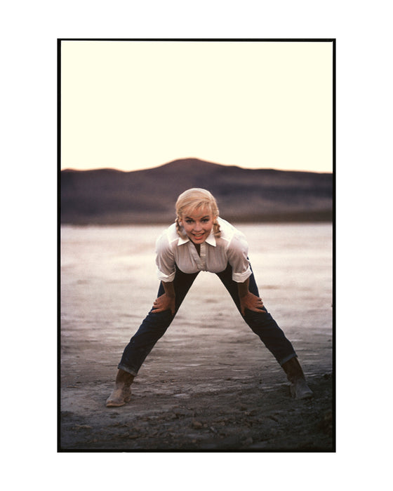 Marilyn Monroe on the set of "The Misfits", 1960 — Limited Edition Print
