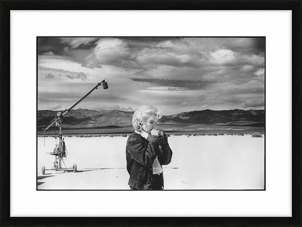 Marilyn Monroe on the set of 'The Misfits', Reno, Nevada, 1960 - Limited Edition Print by Eve Arnold – Limited Edition Print.