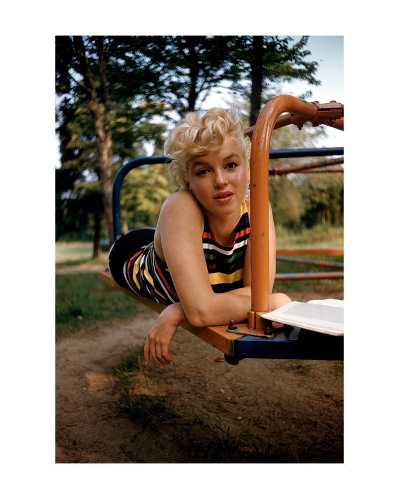 Marilyn Monroe in Long Island, New York in 1955 - Limited Edition Print by Eve Arnold – Limited Edition Print.