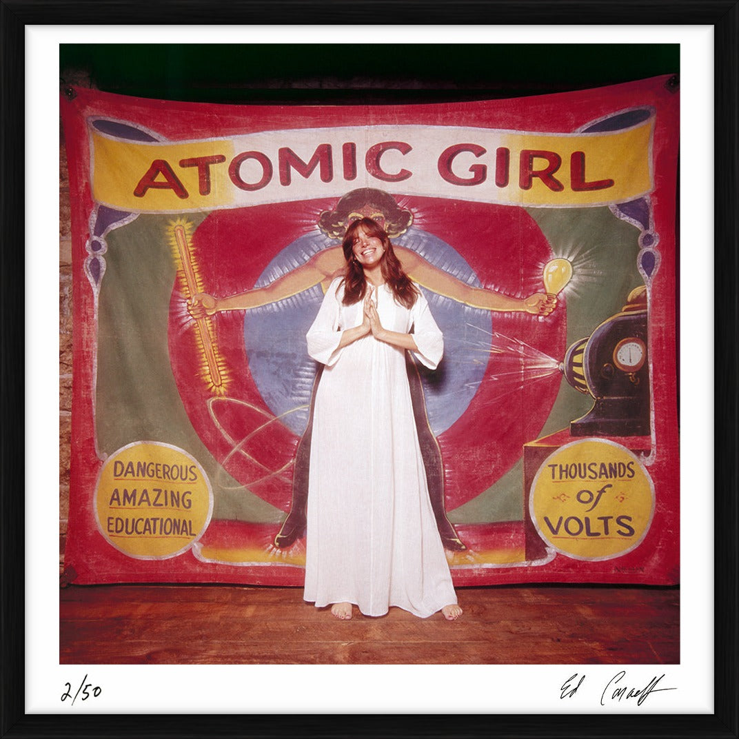 Carly Simon Hotcakes photoshoot, 1974 by Ed Caraeff – Limited Edition Print.