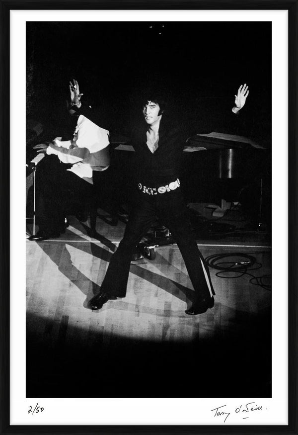 Elvis Presley at The International Hotel, 1969 — Limited Edition Print, framed - Terry O'Neill