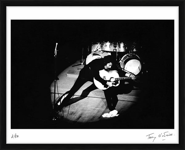 Elvis Presley at the International Hotel, 1969 — Limited Edition Print, framed - Terry O'Neill