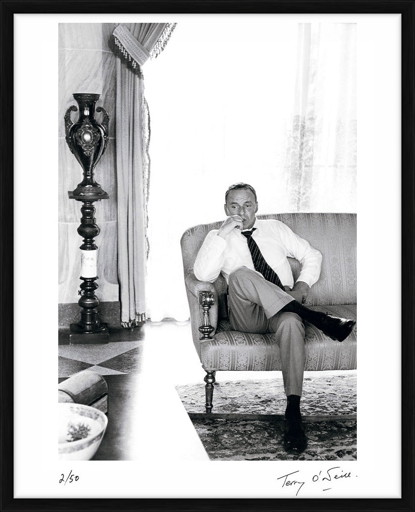 Frank Sinatra on set in Miami, 1968 by Terry O'Neill – Limited Edition Print.