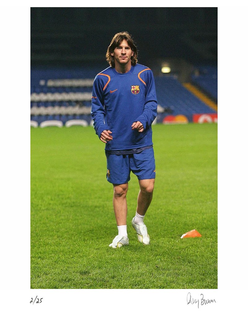 Lionel Messi at Stamford Bridge, 2006 by Greg Brennan – Limited Edition Print.