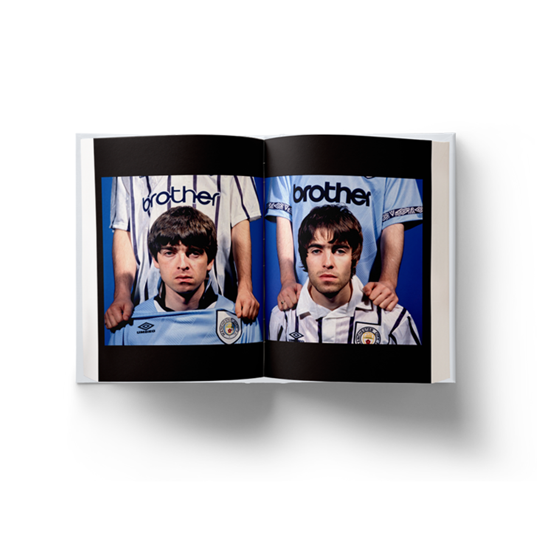 Oasis The Masterplan by Kevin Cummins, Special Edition by Kevin Cummins – Limited Edition Print.
