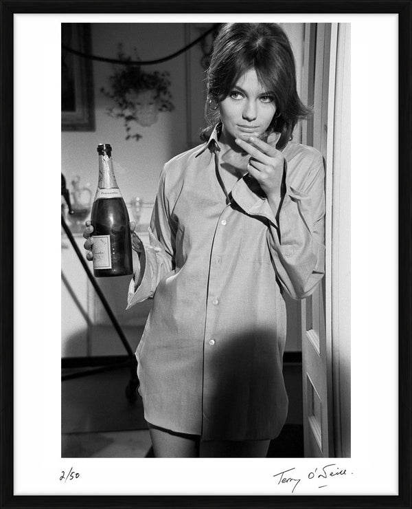 Jacqueline Bisset drinking champagne, 1967 — Limited Edition Print, framed - Terry O'Neill