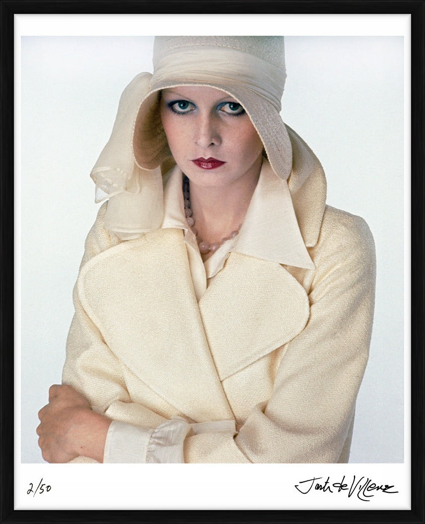 Twiggy 1920s-style photoshoot, 1973 – Limited Edition Print by Justin de Villeneuve – Limited Edition Print.