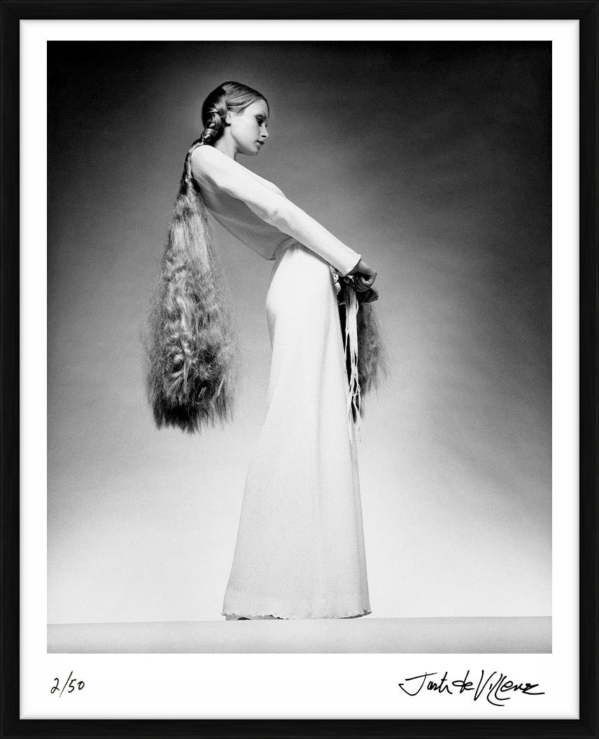 Twiggy as Rapunzel for Vogue, 1970 - Limited Edition Print by Justin de Villeneuve – Limited Edition Print.