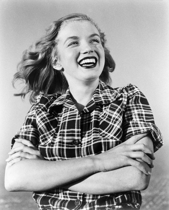 Marilyn Monroe on Zuma Beach, California IV, 1946 – Limited Edition Print
