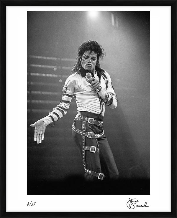 Michael Jackson performing at Richfield Coliseum, 1988 — Limited Edition Print, framed - Janet Macoska
