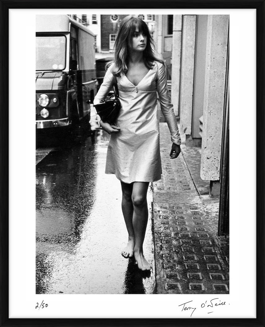 Jean Shrimpton walking barefoot, 1965 by Terry O'Neill – Limited Edition Print.