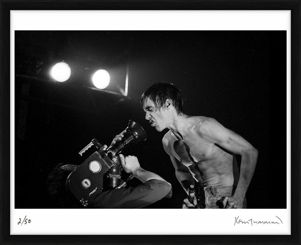 Buy Iggy Pop at the Manchester Apollo, 1977 – Limited Edition Print in USA by Kevin Cummins – Limited Edition Print.