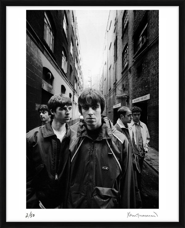 Oasis in a London Alleyway, 1994 — Limited Edition Print, framed - Kevin Cummins