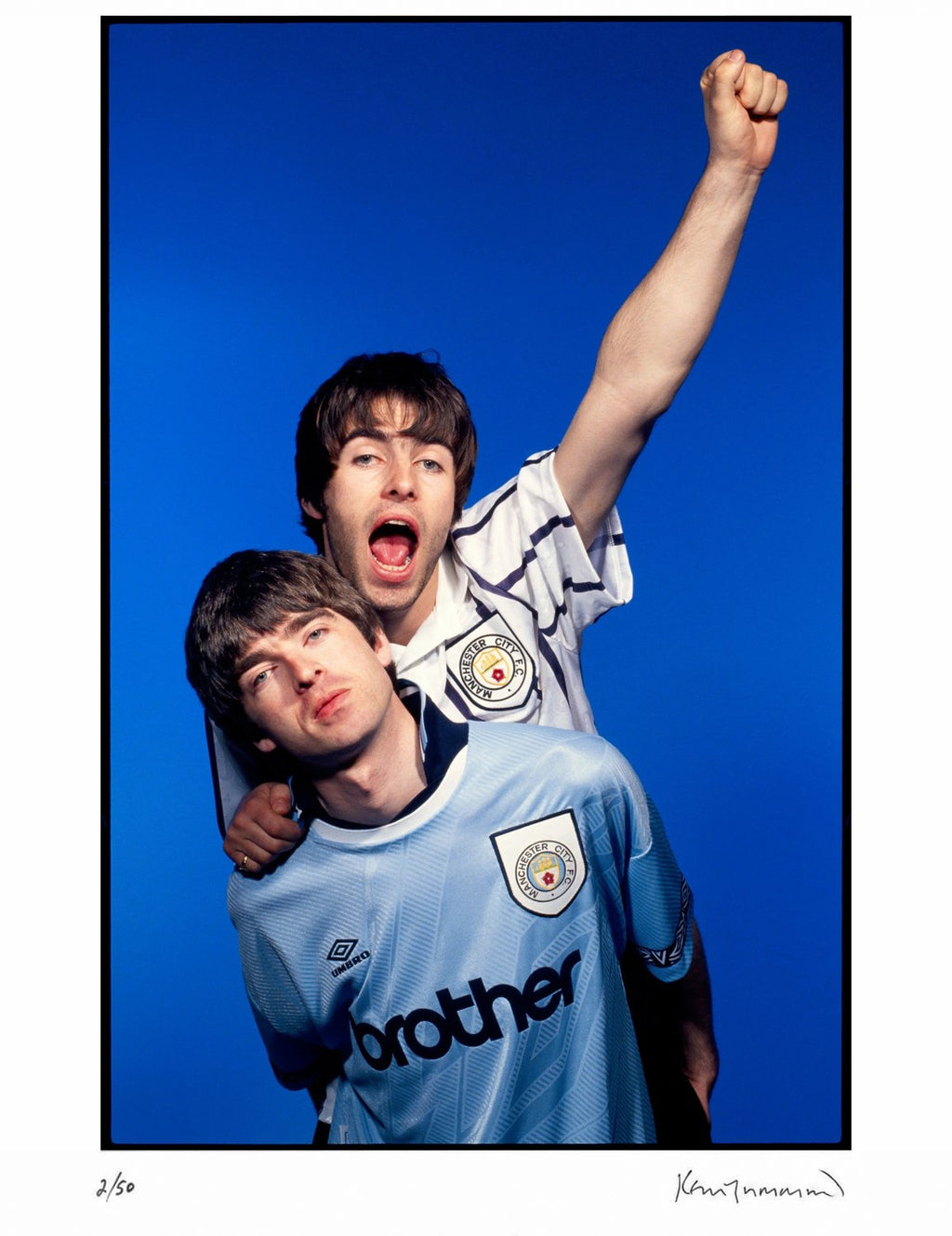 Liam and Noel Gallagher, Sly Street Studio, London, 1994 – Limited Edition Print by Kevin Cummins – Limited Edition Print.