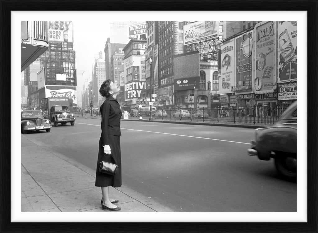 Audrey Hepburn in Times Square, 1951 – Limited Edition Print by Lawrence Fried – Limited Edition Print.