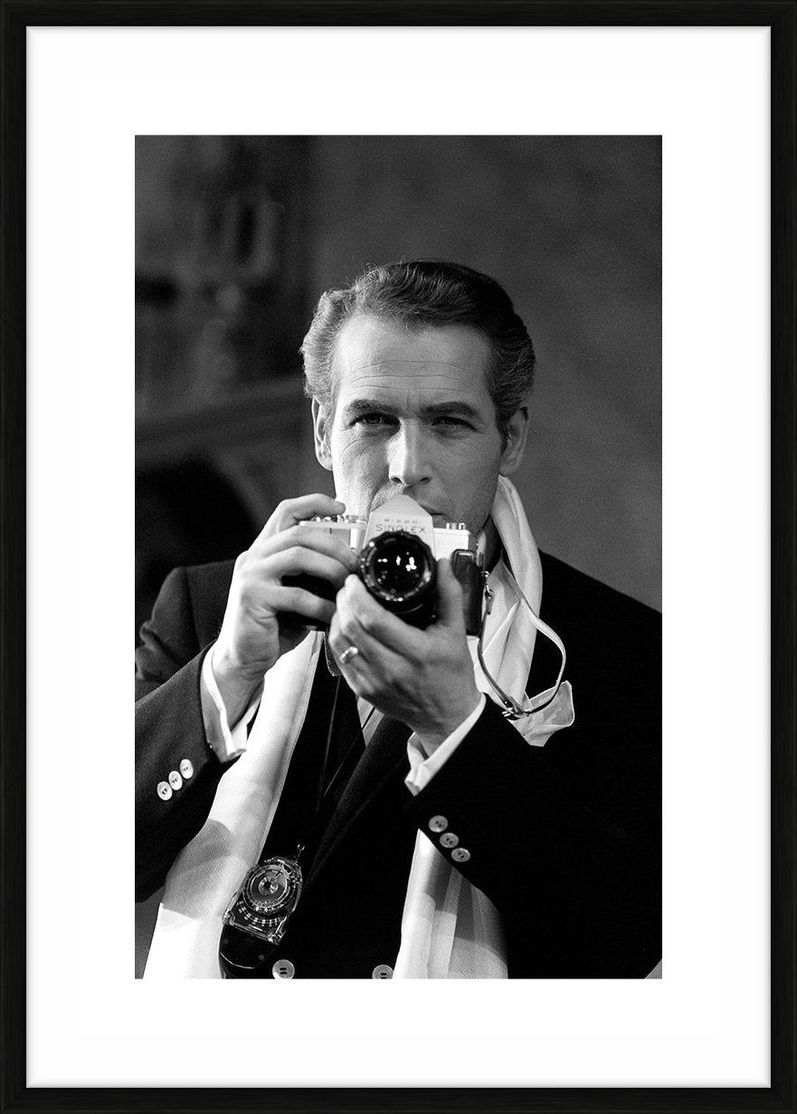 Paul Newman with a camera, 1964 - Limited Edition Print by Lawrence Fried – Limited Edition Print.