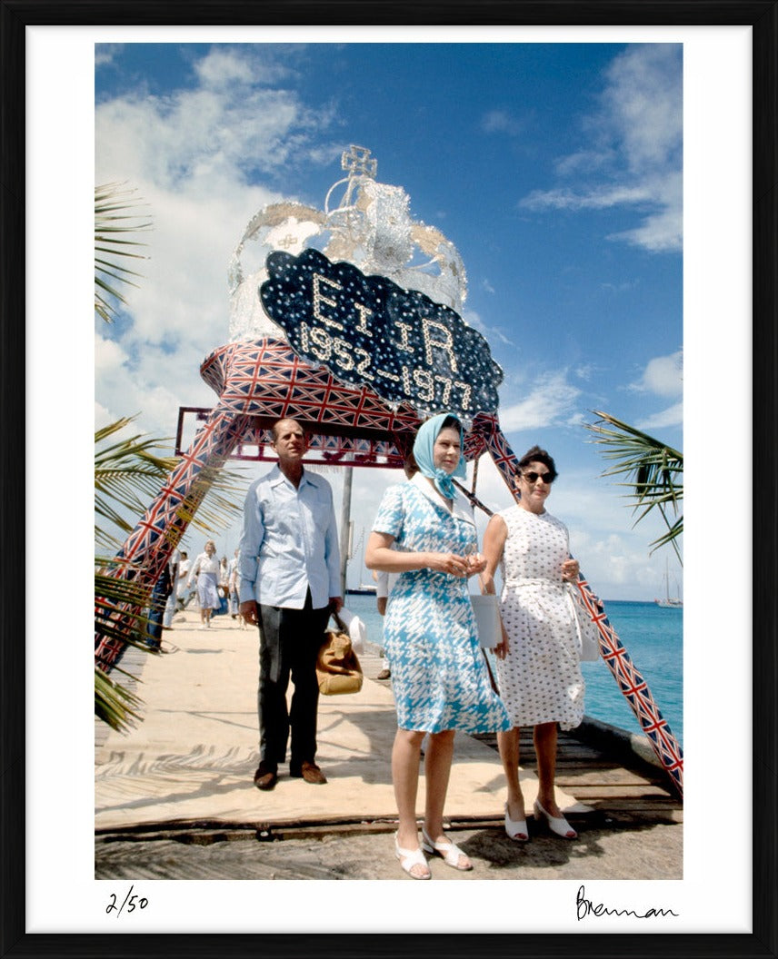 Queen Elizabeth II in Mustique, 1977 - Limited Edition Print by Michael Brennan – Limited Edition Print.