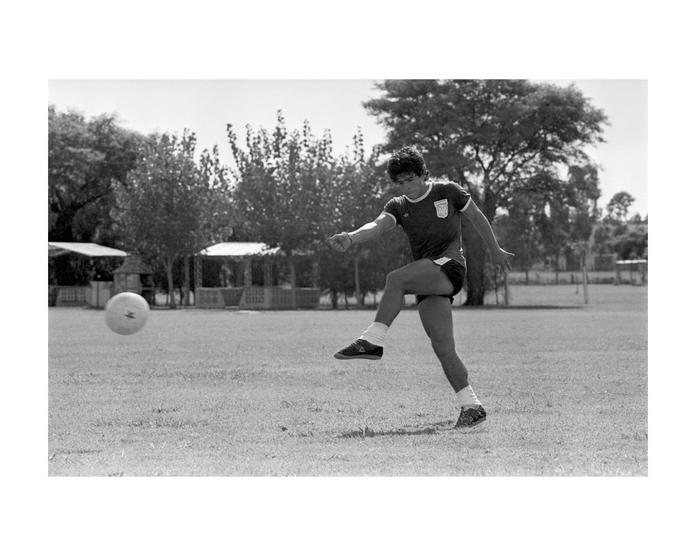 Diego Maradona training with the national team, 1982 by Michael Brennan – Limited Edition Print.