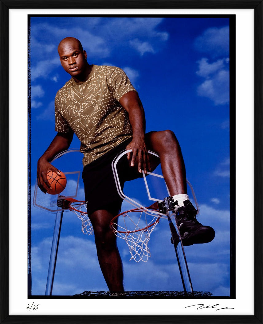 Shaquille O'Neal at home, 1993 - Limited Edition Print by Michael Grecco – Limited Edition Print.
