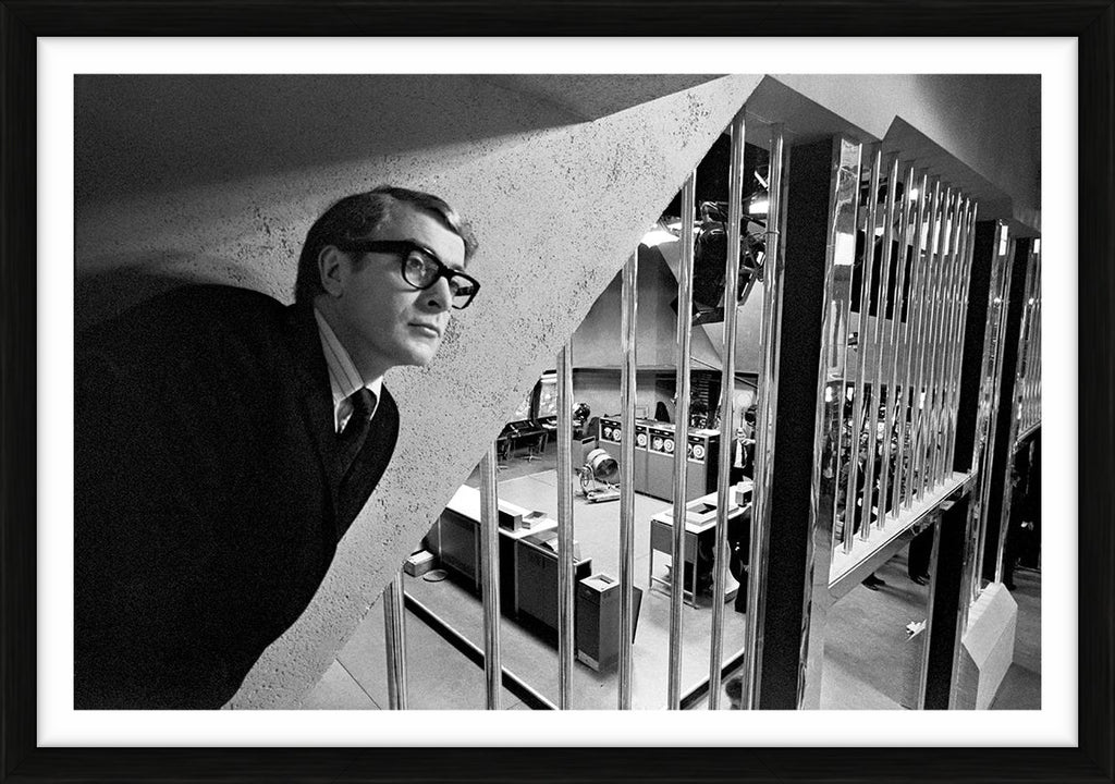 Michael Caine on set of The Billion Dollar Brain, 1967 - Limited Edition Print by Michael Ward – Limited Edition Print.