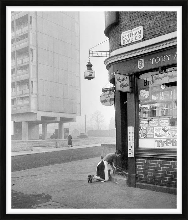 Corner shop scene in London — Limited Edition Print, framed - Michael Ward