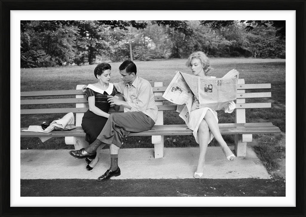 Marilyn Monroe in Central Park, New York 1957 - Limited Edition Print by Sam Shaw – Limited Edition Print.