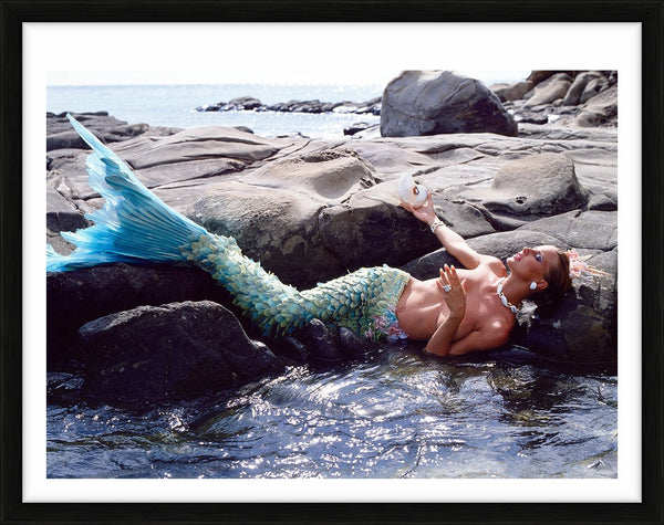 Deborah Harris in a mermaid's tail, 1990 — Limited Edition Print, framed - Norman Parkinson
