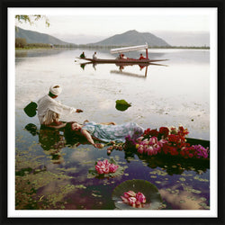 Anne Gunning in India, 1956 - Limited Edition Print by Norman Parkinson – Limited Edition Print.