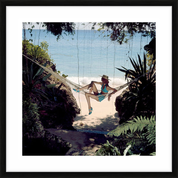 Apollonia van Ravenstein photographed for Vogue Magazine in Barbados, 1973 — Limited Edition Print, framed - Norman Parkinson