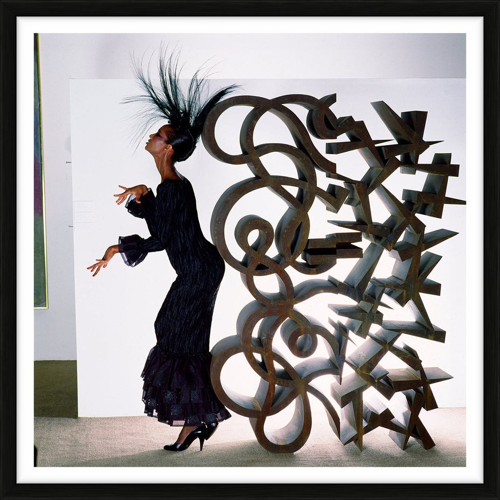 Iman posing with Lucas Samaras’ sculpture, 1982 - Limited Edition Print by Norman Parkinson – Limited Edition Print.