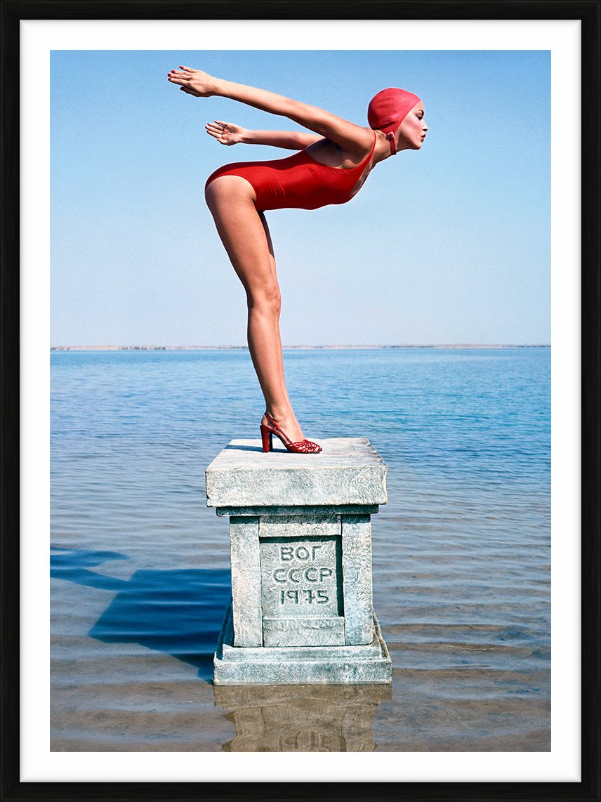 Jerry Hall diving in the USSR, 1975 – Limited Edition Print by Norman Parkinson – Limited Edition Print.