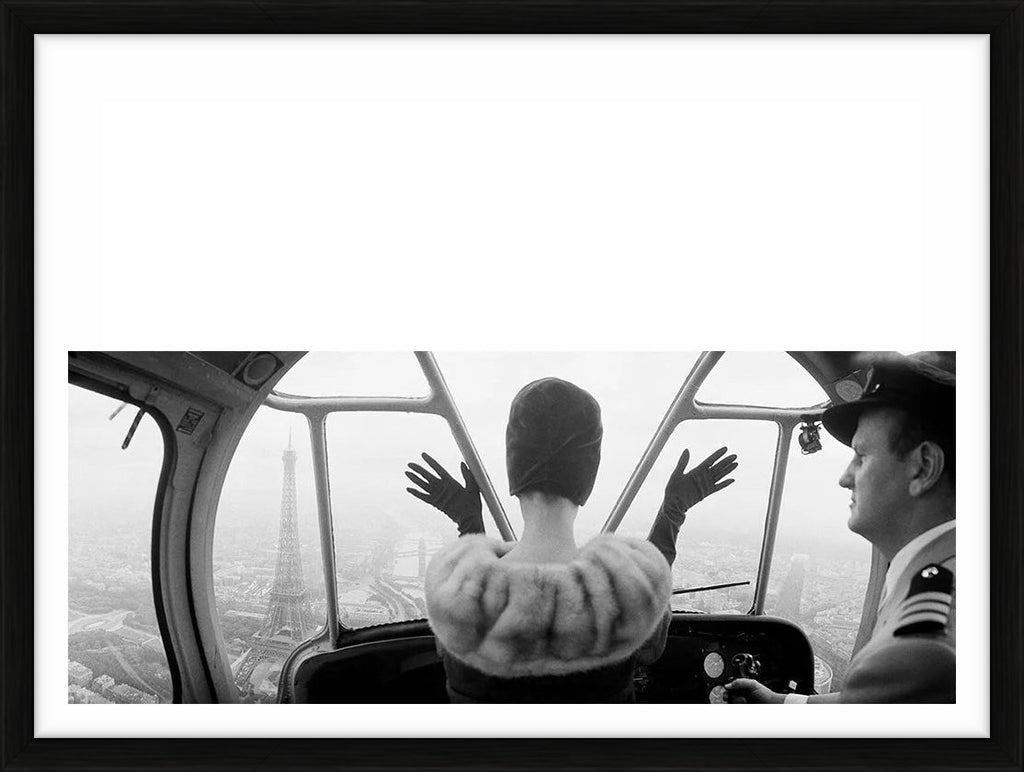 Hands Over Paris, 1960 - Platinum Limited Edition Print by Norman Parkinson – Limited Edition Print.