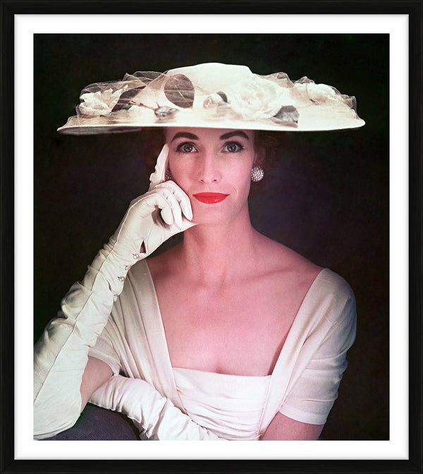 Wenda Parkinson for the cover of British Vogue, 1954 — Limited Edition Print, framed - Norman Parkinson