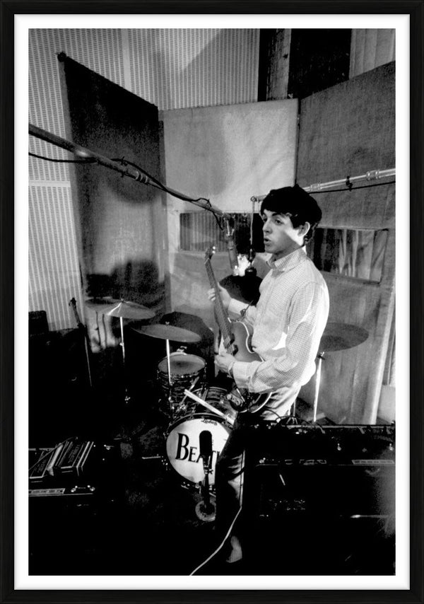 Paul McCartney at Abbey Road studios, 1963 — Limited Edition Print, framed - Norman Parkinson