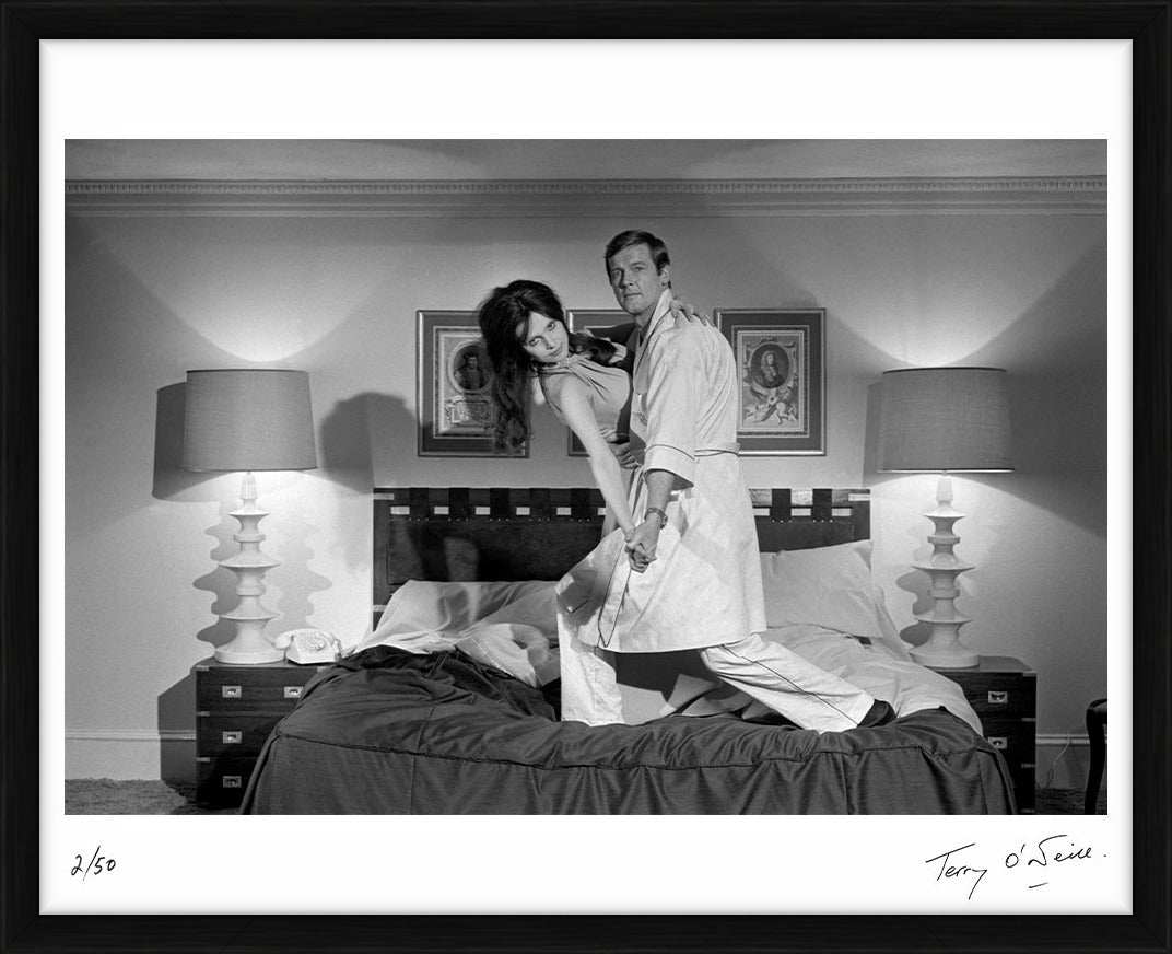 Roger Moore & Madeline Smith filming Live and Let Die, 1973 by Terry O'Neill – Limited Edition Print.