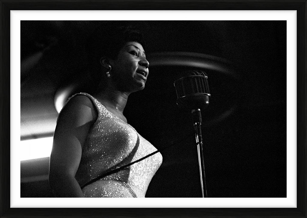 Aretha Franklin performing on stage - Limited Edition Print by Ted Williams – Limited Edition Print.