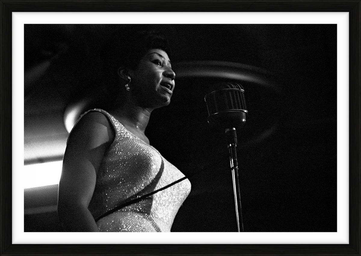 Aretha Franklin performing on stage by Ted Williams – Limited Edition Print.