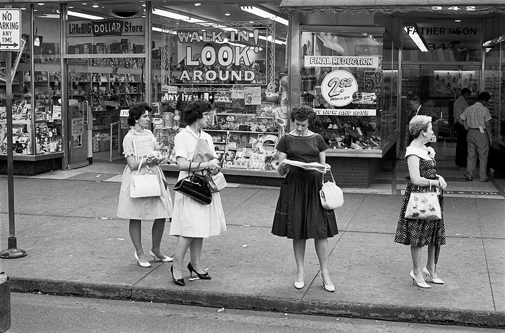 Chicago street life, 1950s by Ted Williams by Ted Williams – Limited Edition Print.