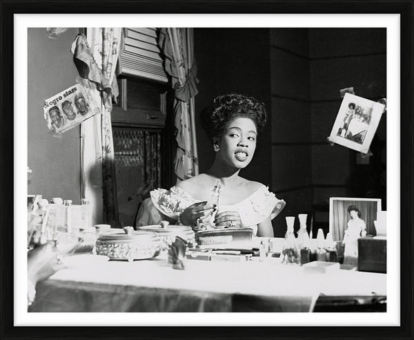 Sarah Vaughan in her dressing room, 1948 — Limited Edition Print, framed - Ted Williams