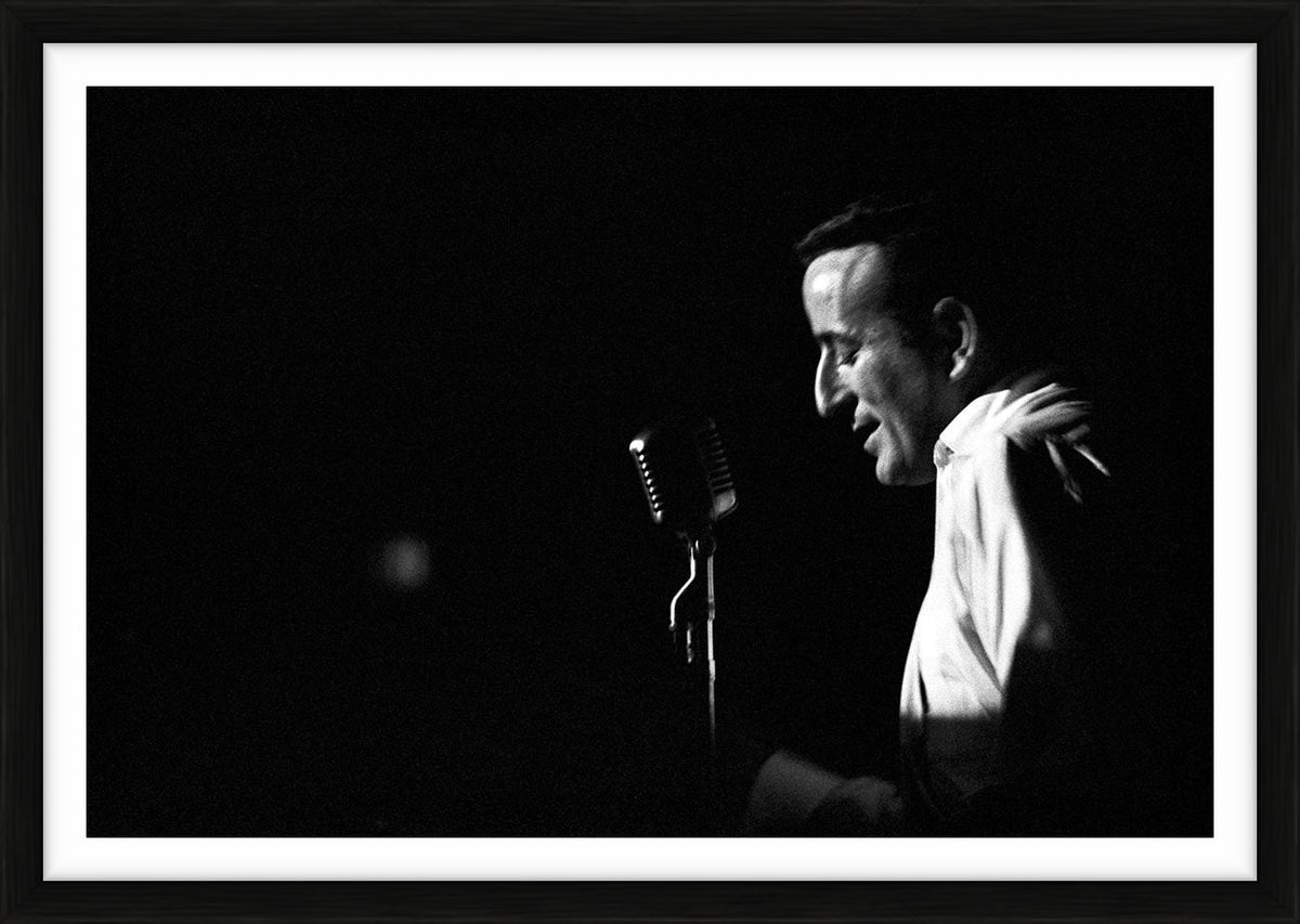 Tony Bennett performing in Chicago, 1961 by Ted Williams – Limited Edition Print.
