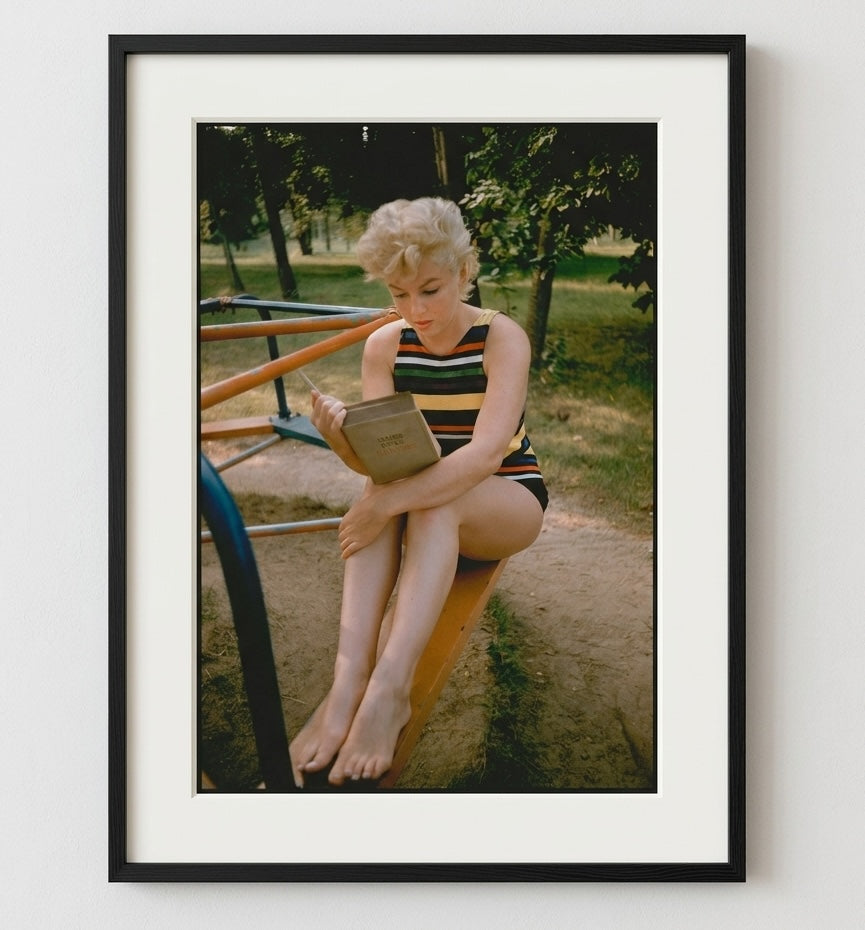 Marilyn Monroe reading Ulysses, Long Island, 1955 by Eve Arnold – Limited Edition Print.